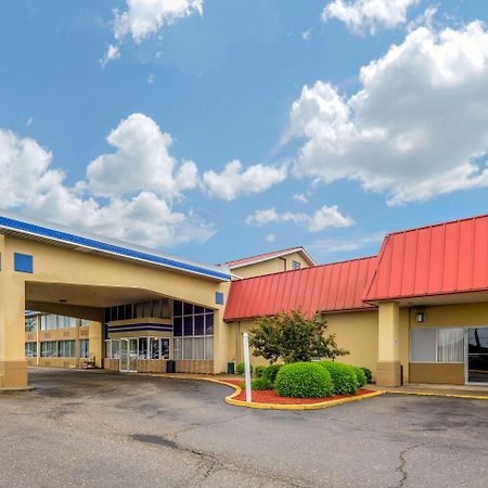 Econo Lodge Inn & Suites Triadelphia - Wheeling Ngoại thất bức ảnh