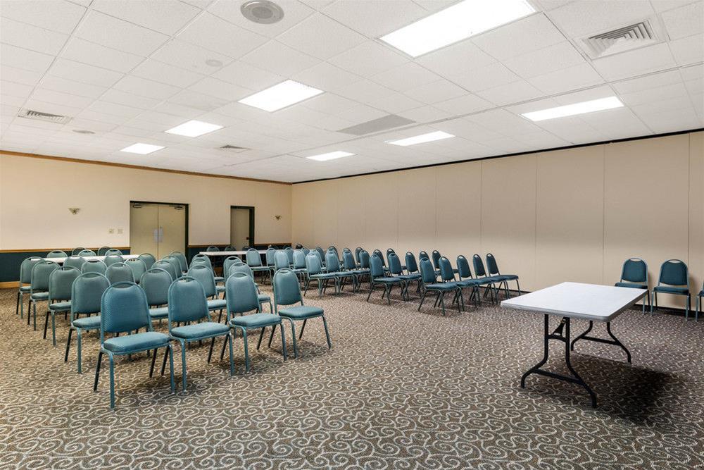 Econo Lodge Inn & Suites Triadelphia - Wheeling Ngoại thất bức ảnh