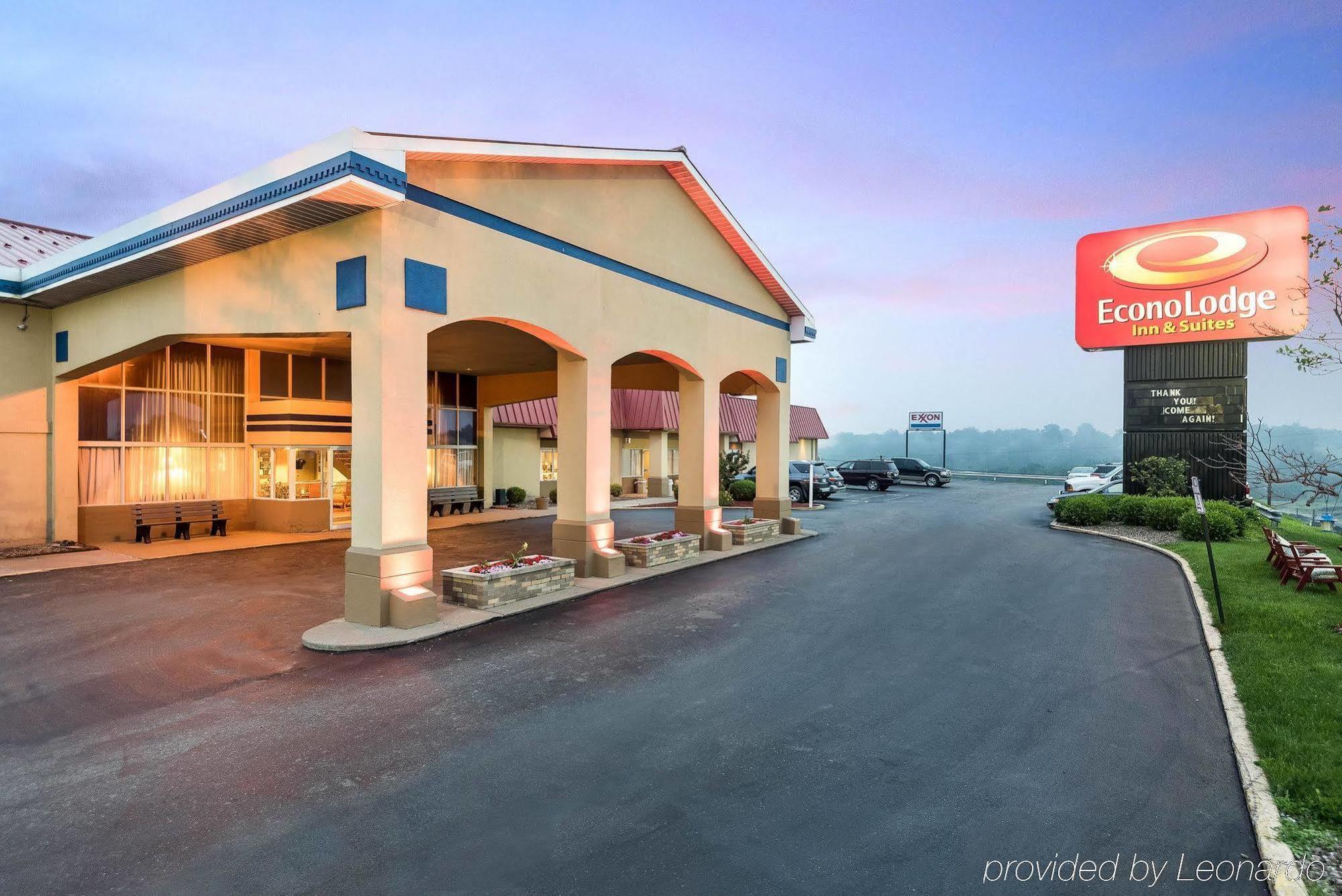 Econo Lodge Inn & Suites Triadelphia - Wheeling Ngoại thất bức ảnh